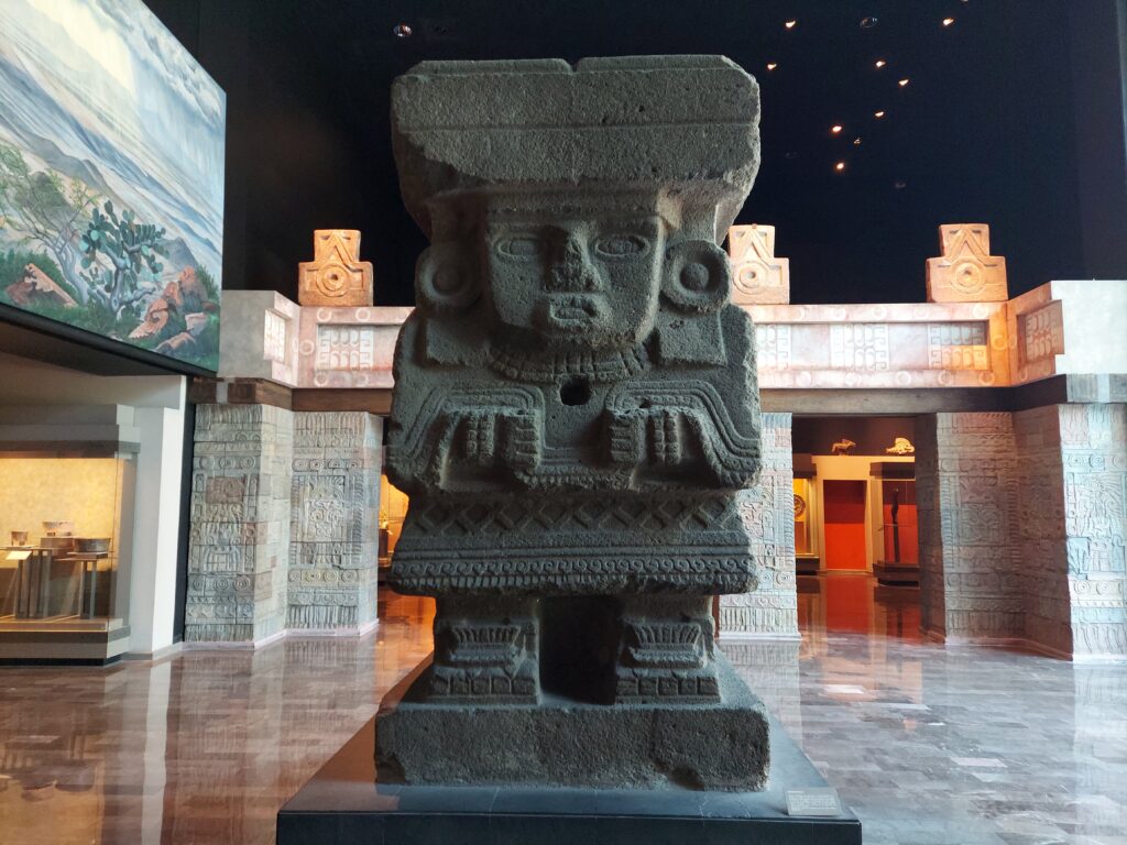 Artefato em exposição no Museu Nacional de Antropologia, Cidade do México