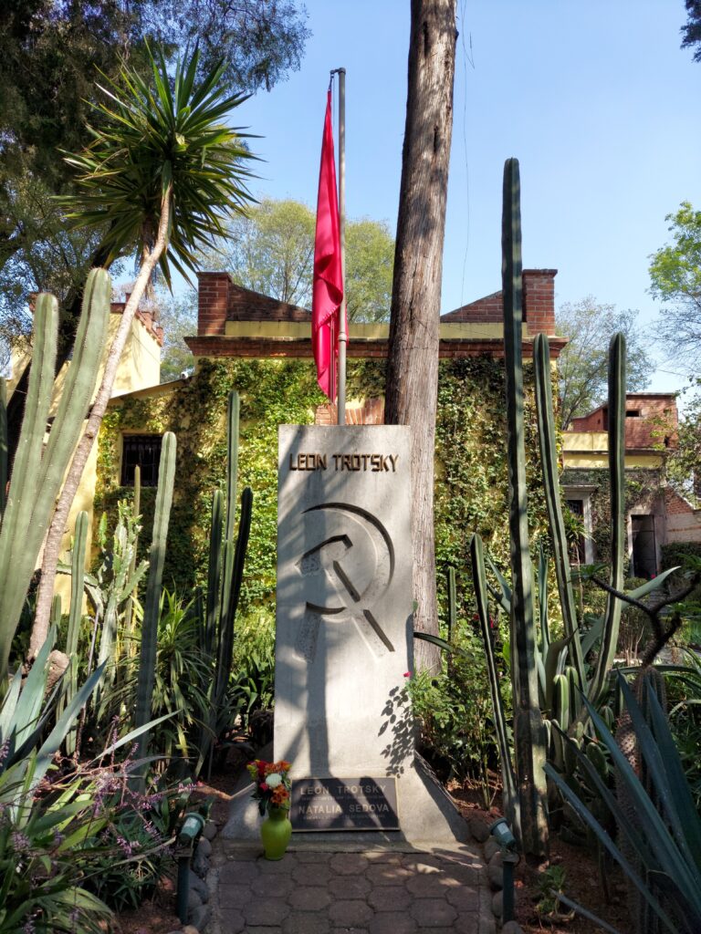 Interior do Museu Casa de Leon Trotsky em Coyoacán, Cidade do México